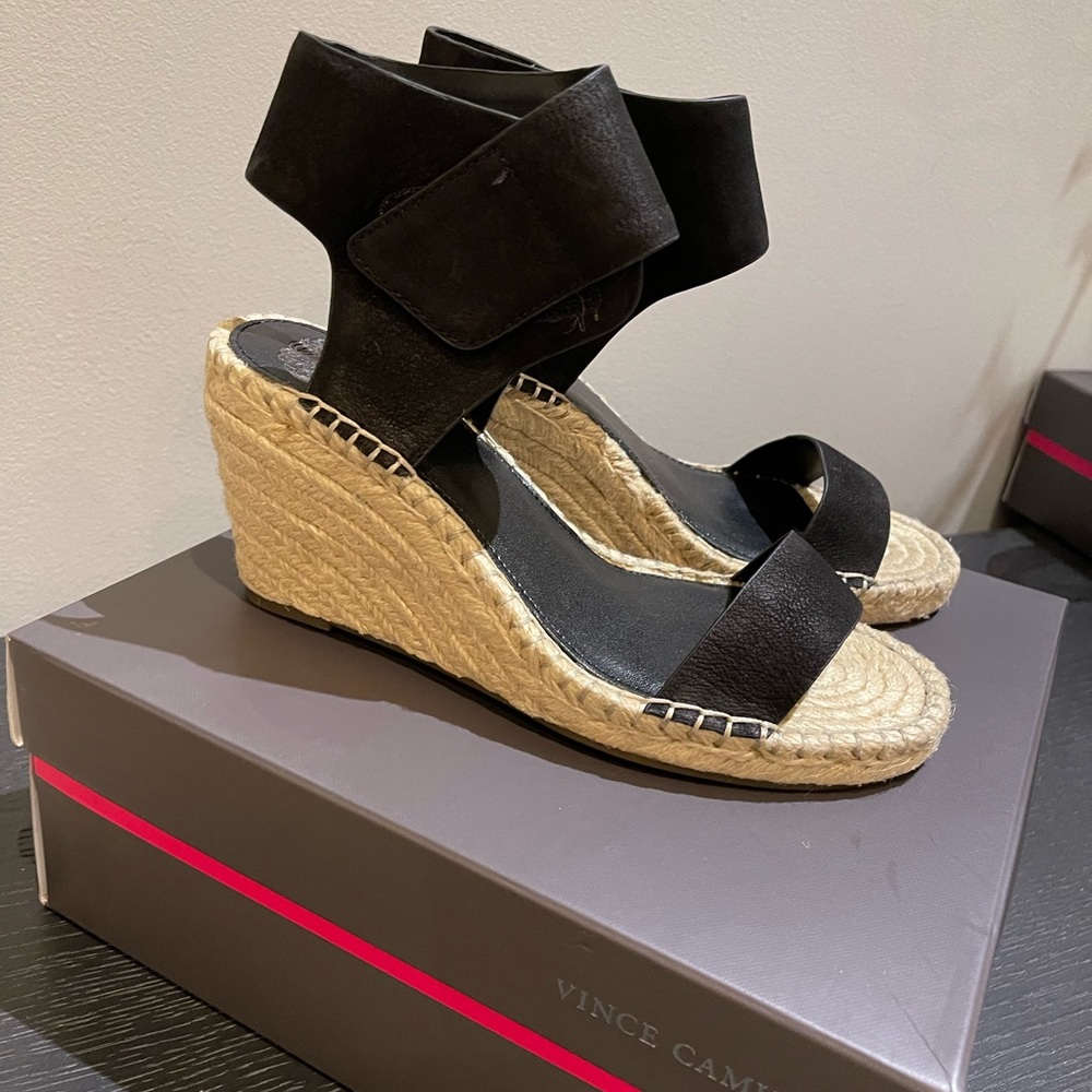 Vince Camuto VC Levista Espadrilles